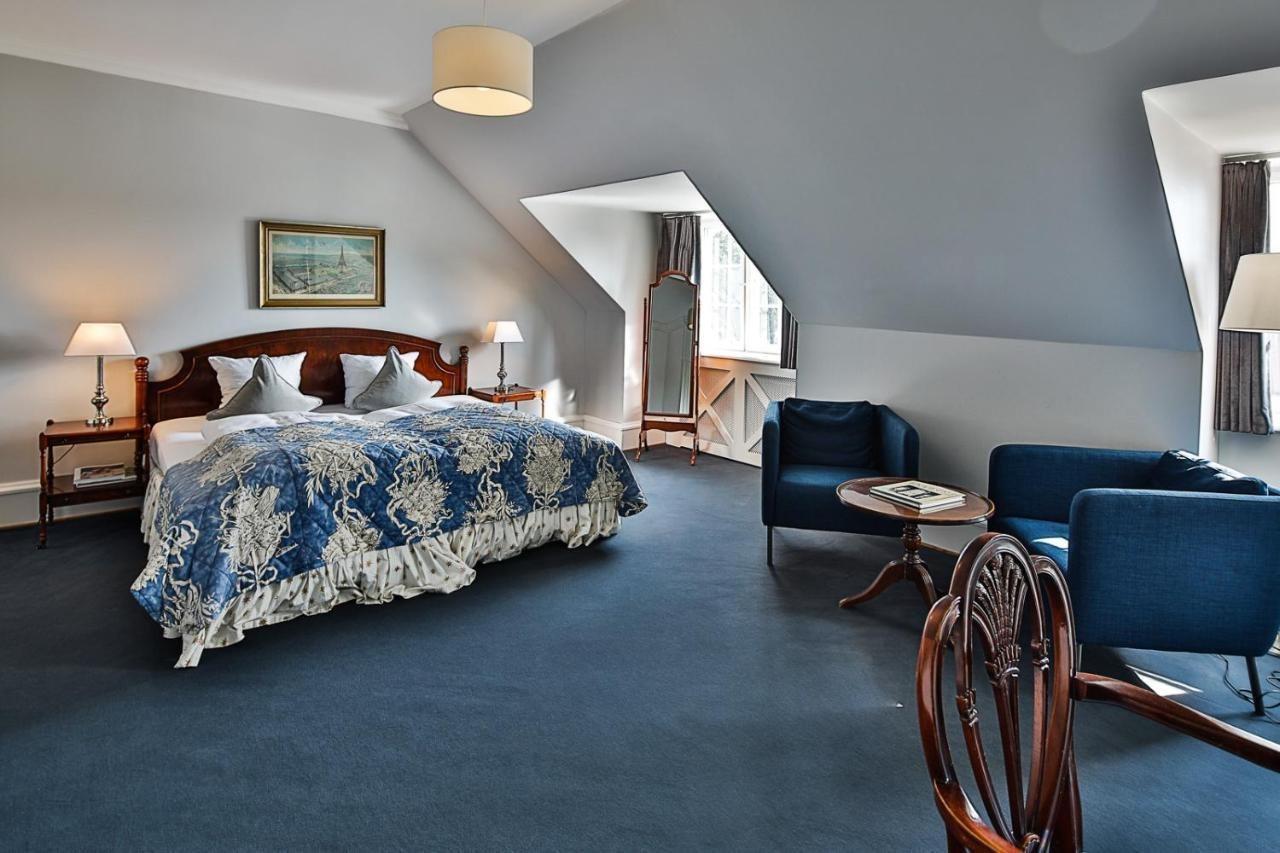 Hotel Fredensborg Store Kro Exterior photo