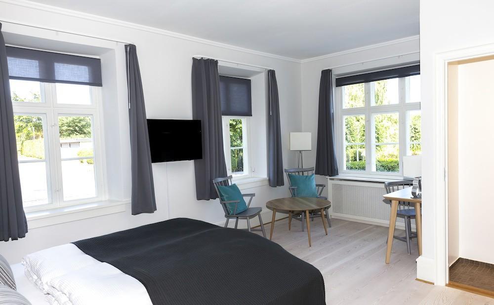 Hotel Fredensborg Store Kro Exterior photo