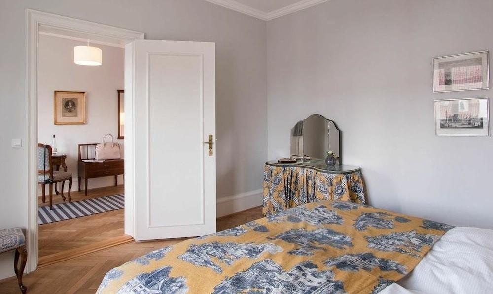 Hotel Fredensborg Store Kro Exterior photo