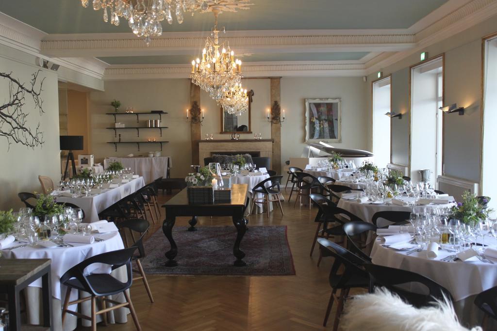 Hotel Fredensborg Store Kro Exterior photo