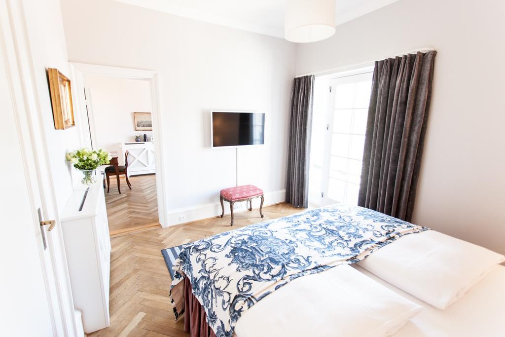 Hotel Fredensborg Store Kro Exterior photo