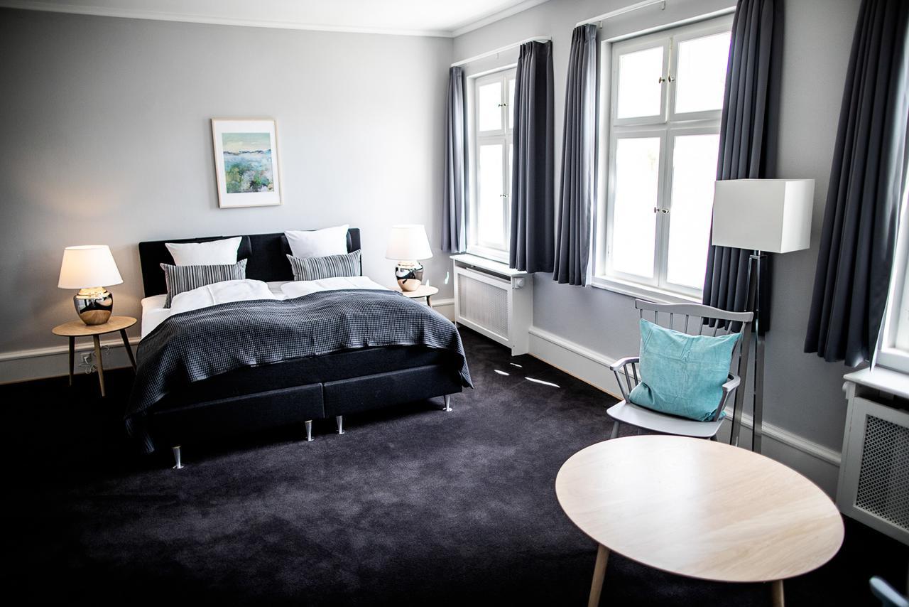 Hotel Fredensborg Store Kro Exterior photo